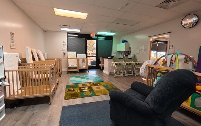 Infant and toddler care room at Kids Inc. daycare in Folsom