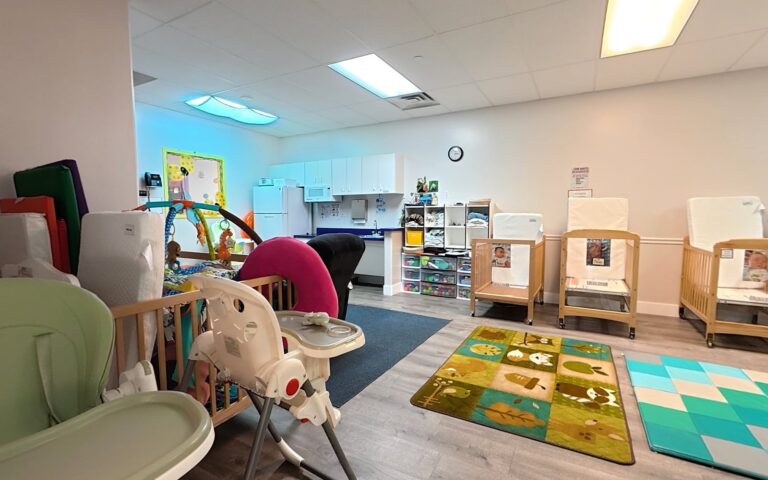 Infant and toddler care room at Kids Inc. daycare in Folsom