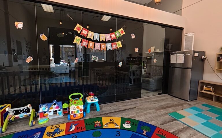 Infant and toddler care room at Kids Inc. daycare in Folsom
